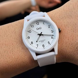 reloj q&q blanco resina juvenil acuático Perú