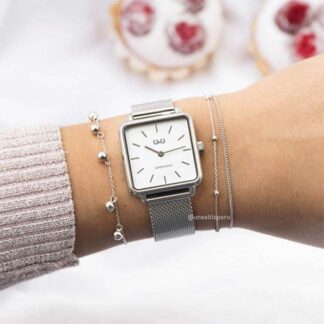 reloj qq mujer de malla silver qb51j201y unestilo