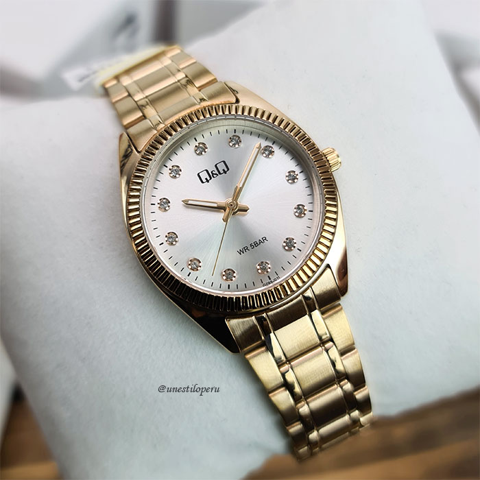 reloj q&q qz65j001y dorado cristales tipo rolex mujer